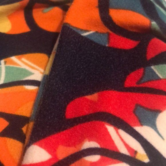LuLaRoe TC leggings - Picture 3 of 3